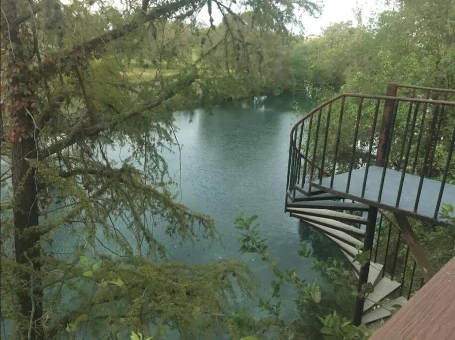 Guadalupe Getaway Apartment Ню Браунфелс Екстериор снимка