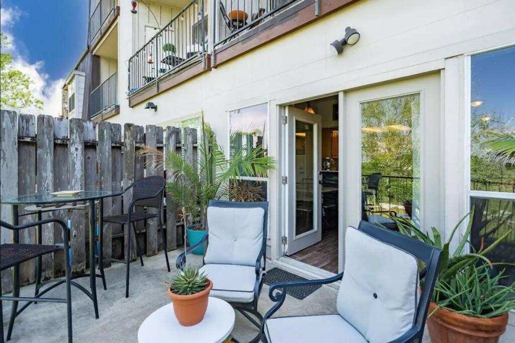 Guadalupe Getaway Apartment Ню Браунфелс Екстериор снимка