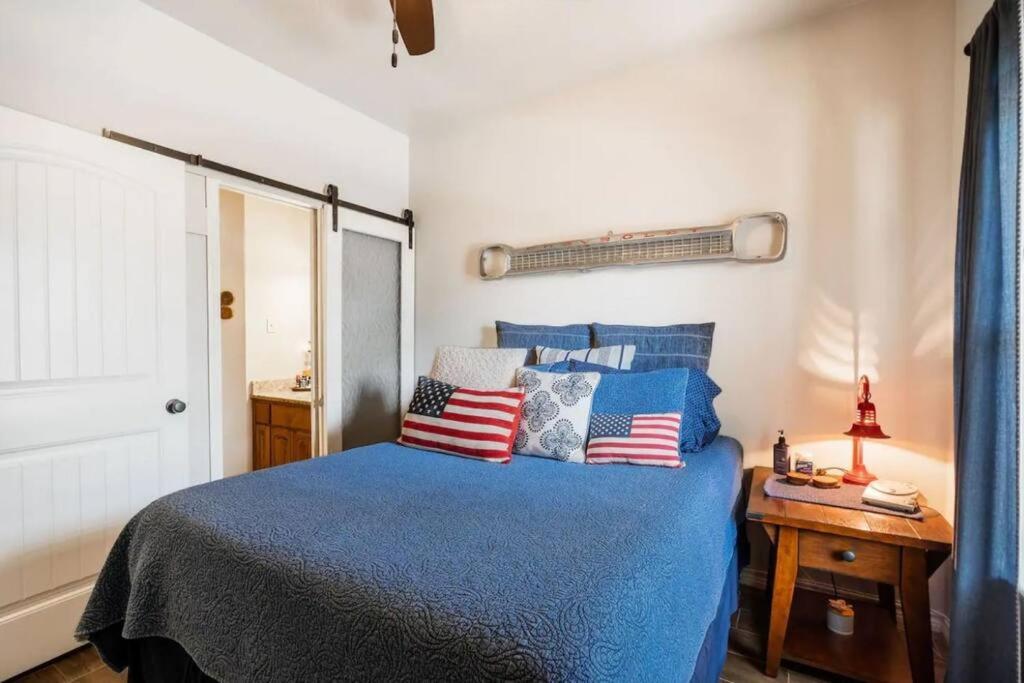 Guadalupe Getaway Apartment Ню Браунфелс Екстериор снимка