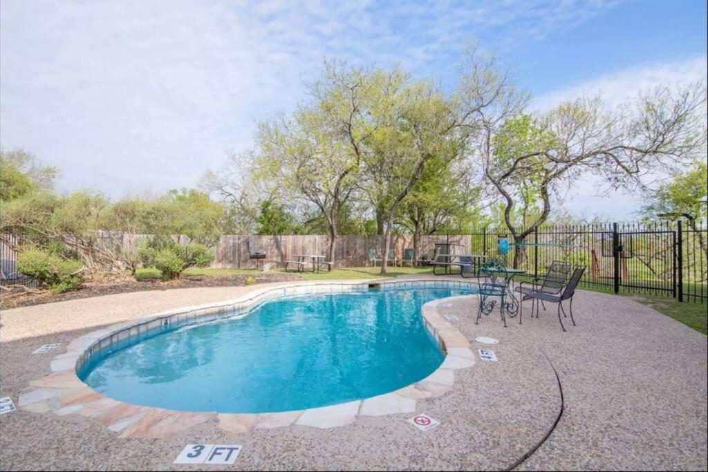 Guadalupe Getaway Apartment Ню Браунфелс Екстериор снимка
